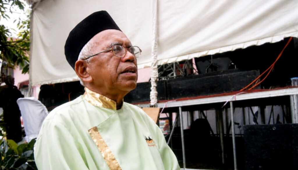 ISLAMIDAR “Tuen” Penjaga Seni “Sampelong”