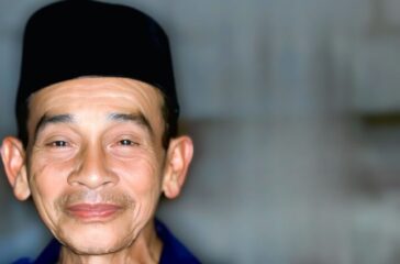 MBAH KANDAR Dalang Pilihan Mbah Gandrung